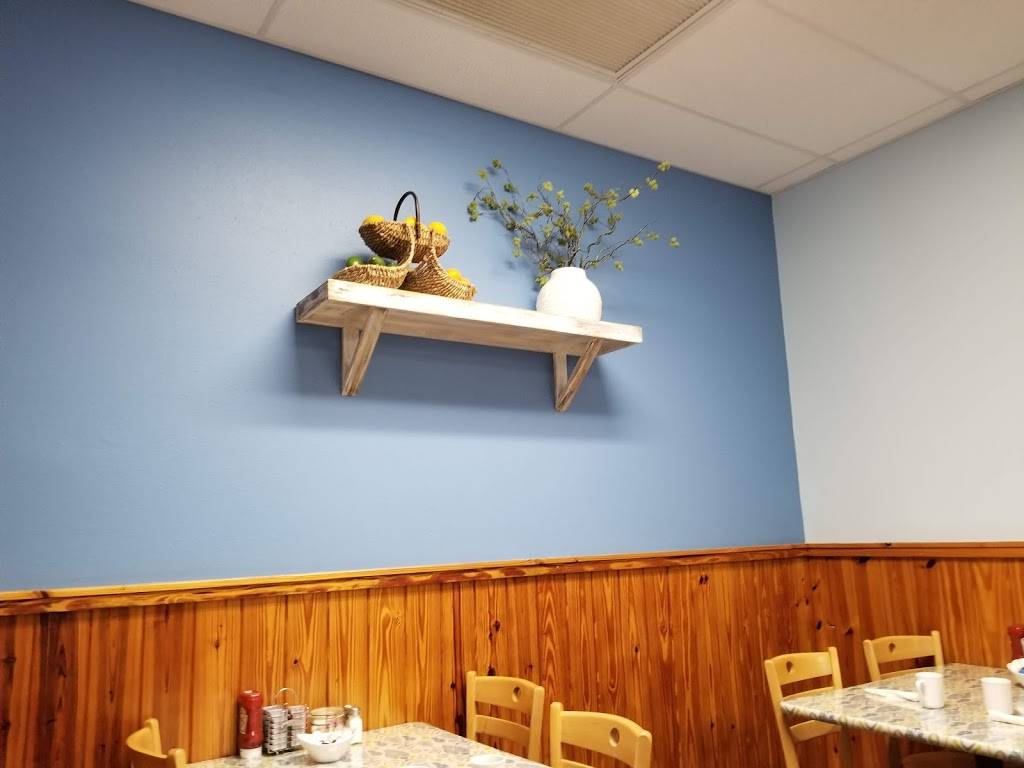 Peachs Restaurant - Cortez | restaurant | 5702 State Hwy 684 W, Bradenton, FL 34210, USA | 9417945140 OR +1 941-794-5140