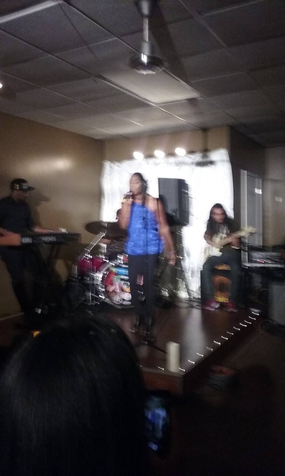 Anthonys Place | restaurant | 389 S Green Rd, Cleveland, OH 44121, USA | 2165317085 OR +1 216-531-7085