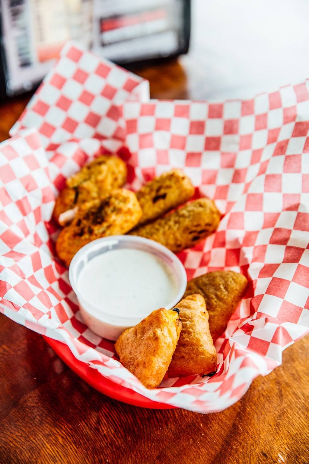 Local Joes Pizza and Delivery | meal delivery | 1000 Lions Ridge Loop #2A, Vail, CO 81657, USA | 9704762222 OR +1 970-476-2222