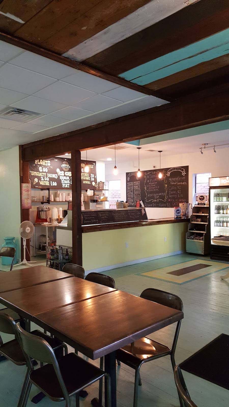 Gypsy Scoops | restaurant | 2905 Race St, Fort Worth, TX 76111, USA | 8173576730 OR +1 817-357-6730