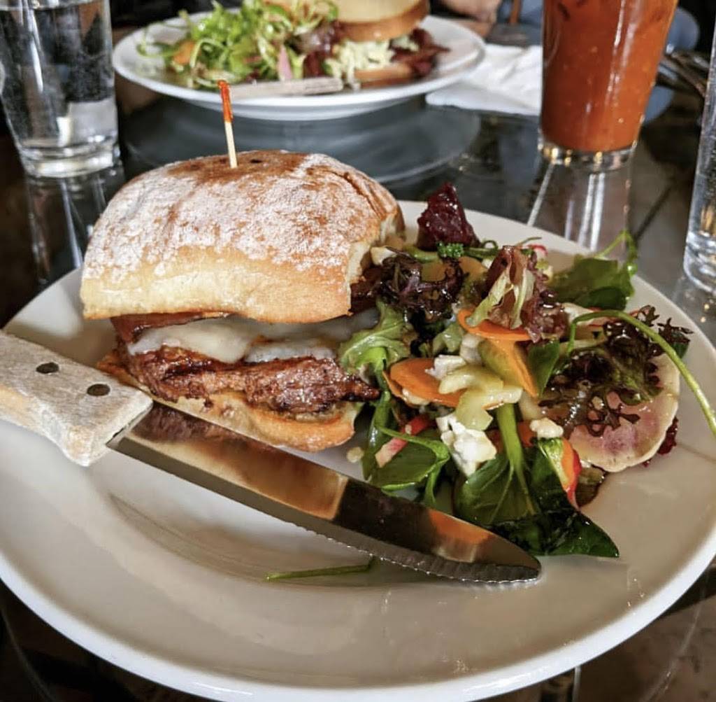 The Corner Pub at Rogues Harbor | restaurant | 2079 E Shore Dr, Lansing, NY 14882, USA | 6075333535 OR +1 607-533-3535