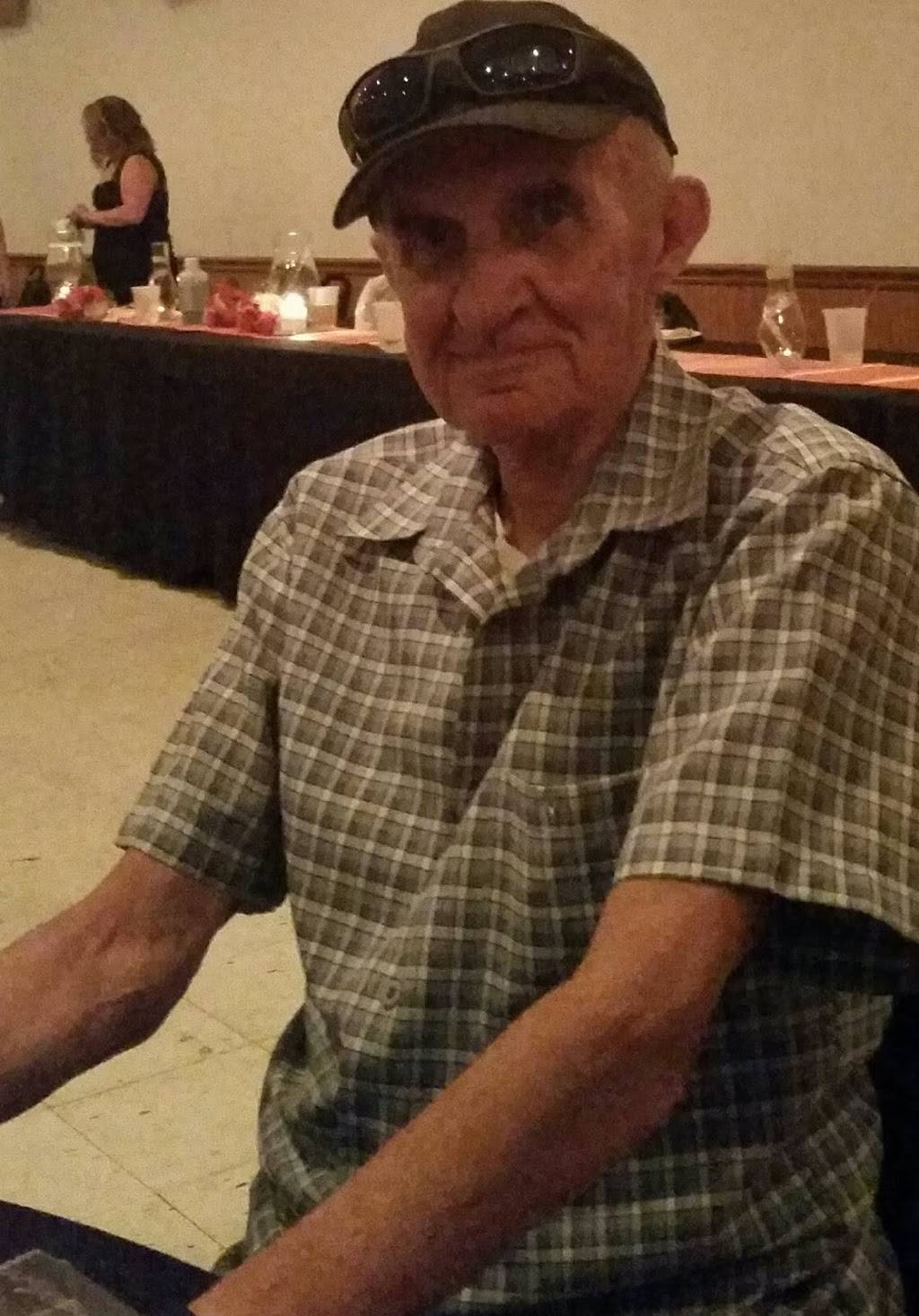 Georges Place Bar & Grill | restaurant | 15745 Kedzie Ave, Markham, IL 60428, USA | 7082251844 OR +1 708-225-1844