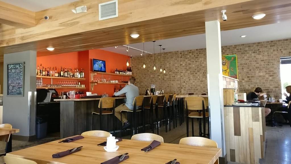 Thai-namite Tosa | restaurant | 8725 W North Ave, Wauwatosa, WI 53226, USA | 4148376281 OR +1 414-837-6281