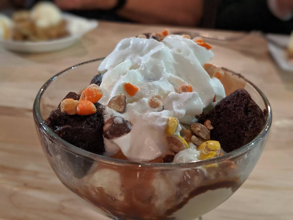 Crabby Joes Bar • Grill | restaurant | 70 King St E, Kitchener, ON N2G 2K6, Canada | 5195704500 OR +1 519-570-4500