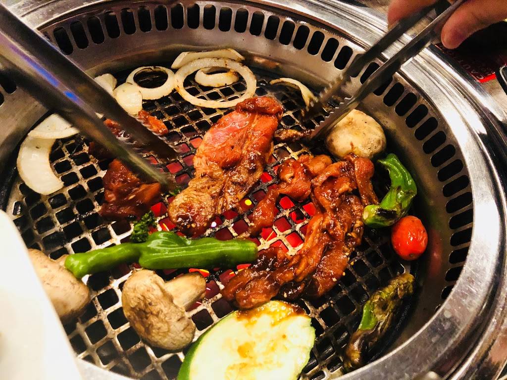 Gyu-Kaku Japanese BBQ | restaurant | 5290 Belt Line Rd #115, Dallas, TX 75254, USA | 4695673237 OR +1 469-567-3237