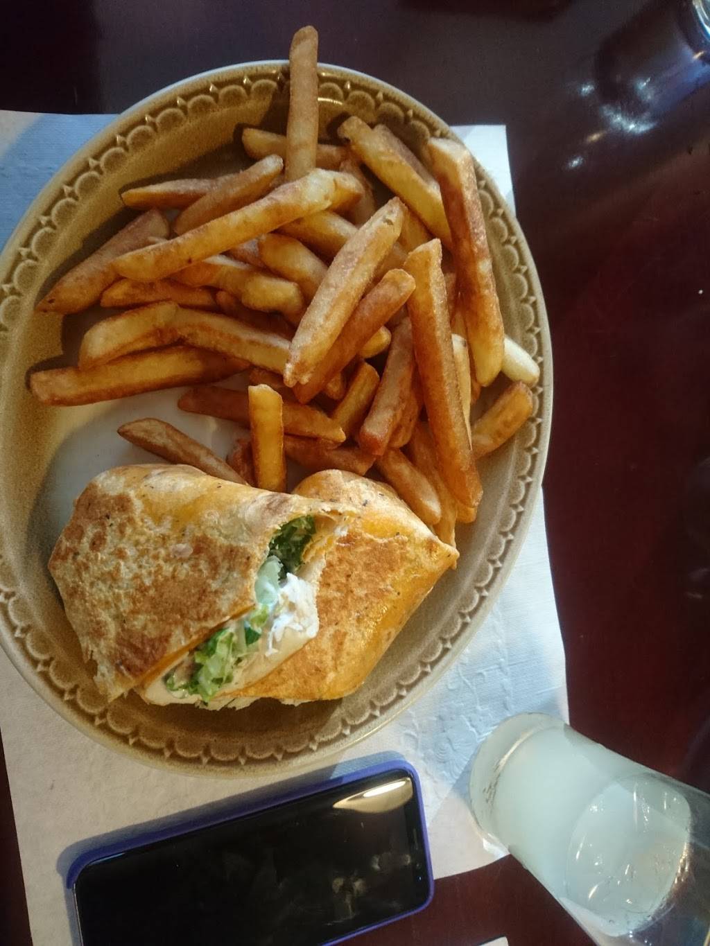 Luna Pizzeria Restaurant | restaurant | 365 Stewart Blvd, Brockville, ON K6V 4W9, Canada | 6133428333 OR +1 613-342-8333