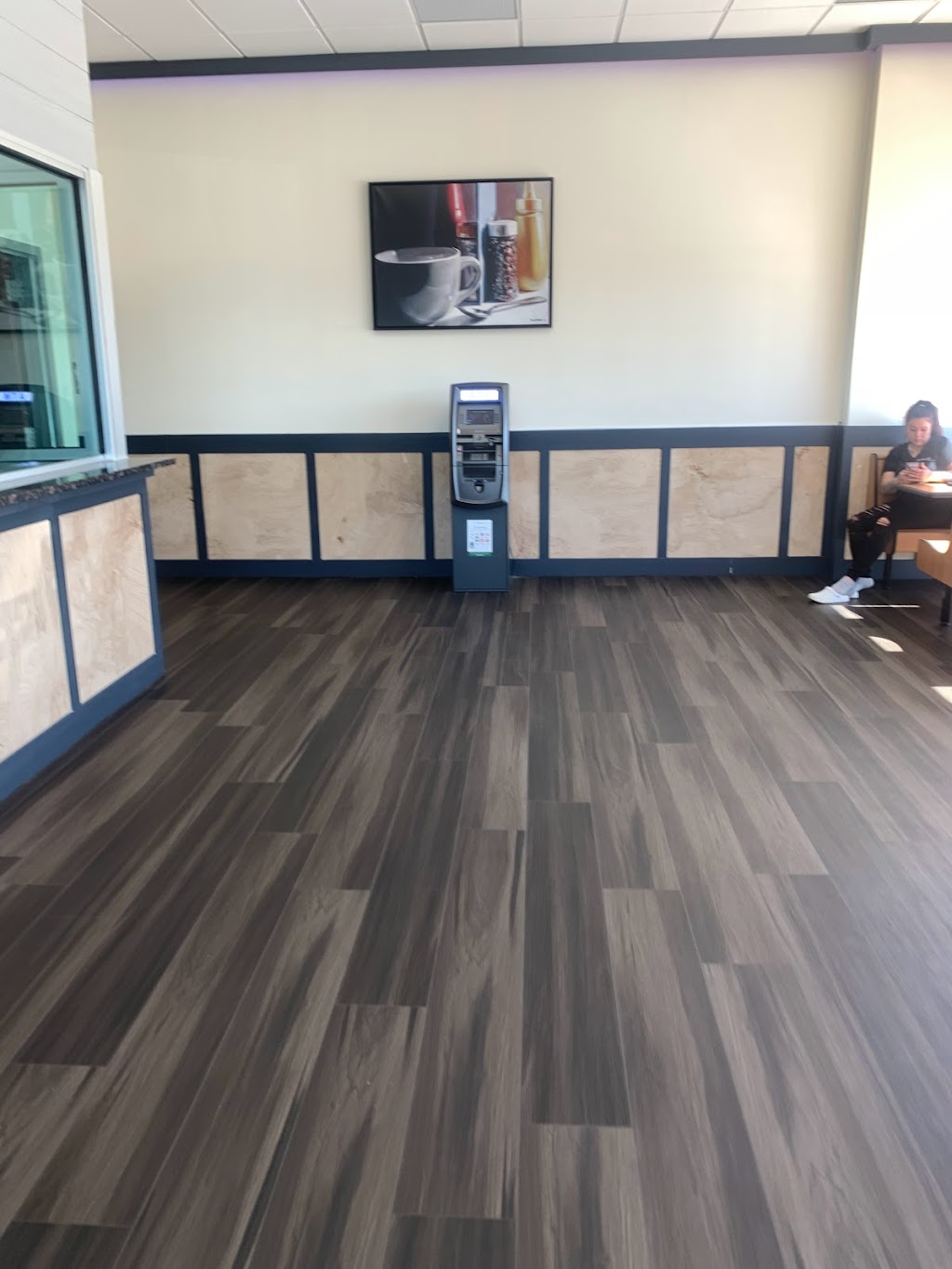 Viks Coney Island | restaurant | 21370 W McNichols Rd, Detroit, MI 48219, USA | 3136336750 OR +1 313-633-6750