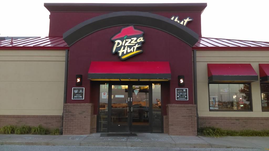 Pizza Hut | meal delivery | 333 E 47th St S, Wichita, KS 67216, USA | 3165541100 OR +1 316-554-1100