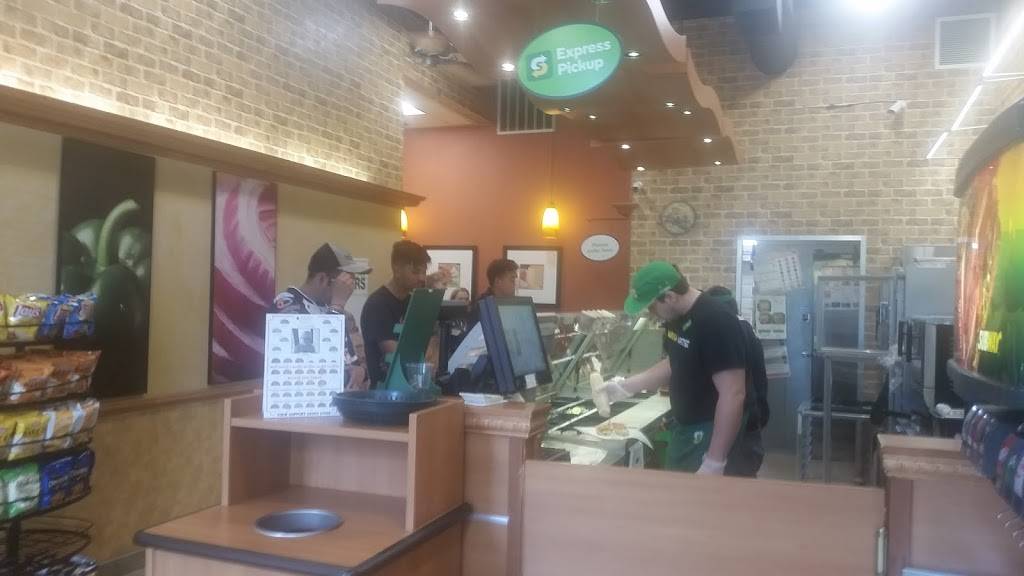 Subway | meal takeaway | 113 E Main St, Monmouth, OR 97361, USA | 5038370960 OR +1 503-837-0960