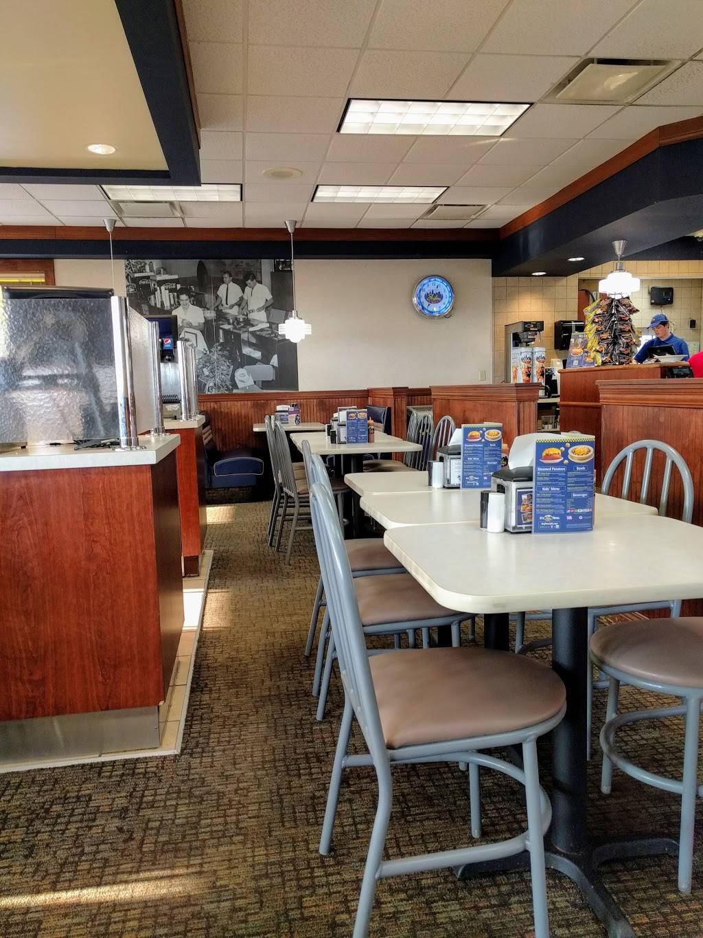 Skyline Chili | restaurant | 12000 Lebanon Rd, Cincinnati, OH 45241, USA | 5137330605 OR +1 513-733-0605