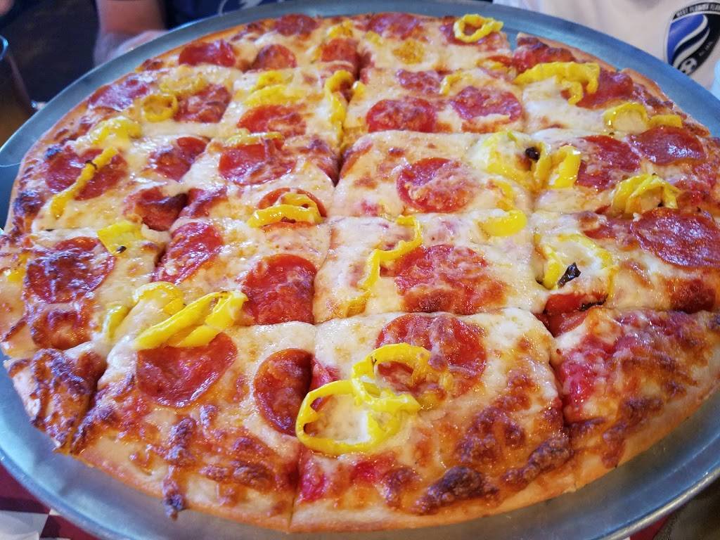 Olde Town Pizzeria & Pasta Co. | restaurant | 3011 James L Redman Pkwy, Plant City, FL 33566, USA | 8137525800 OR +1 813-752-5800