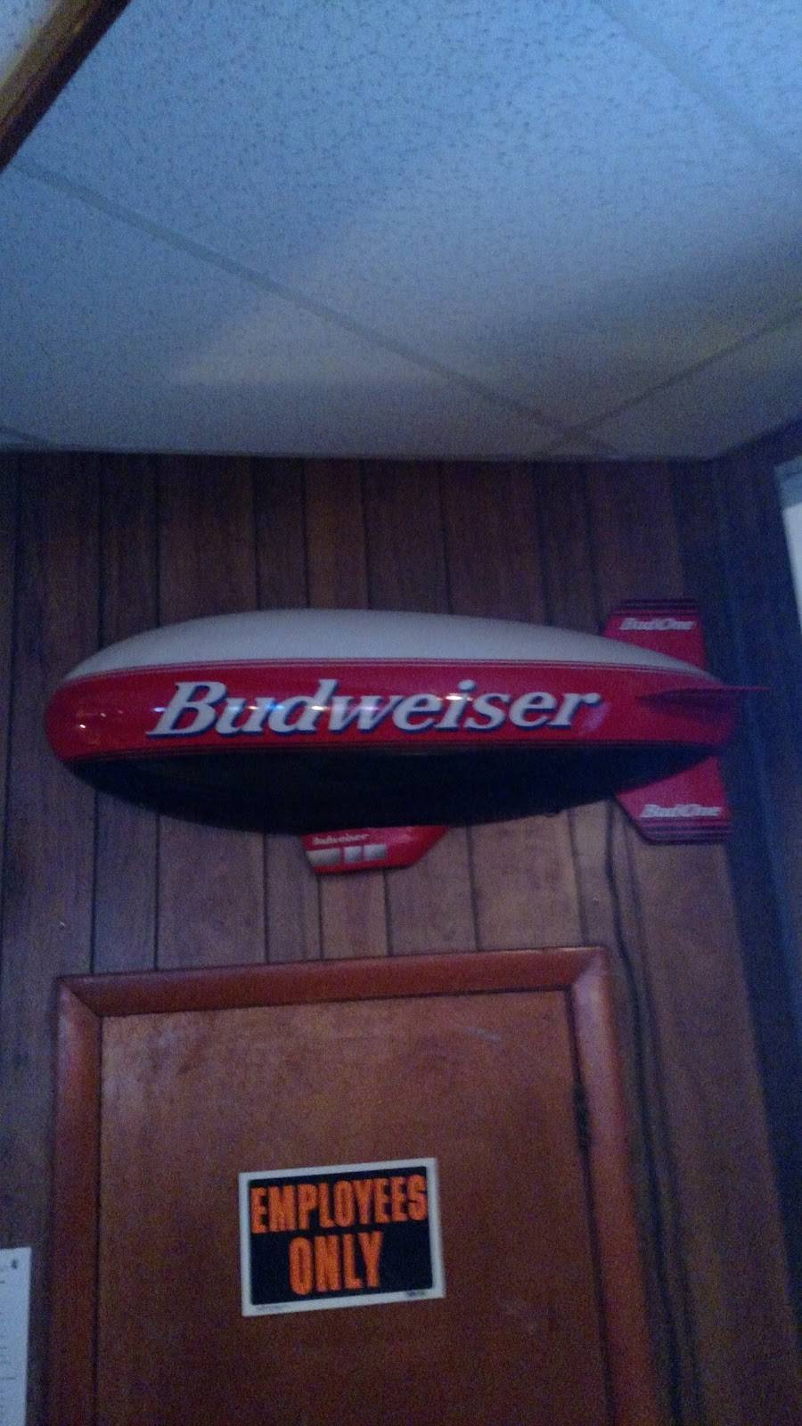 Spruce Street Tavern | restaurant | 68 Spruce St, Clinton, MA 01510, USA | 9783659071 OR +1 978-365-9071