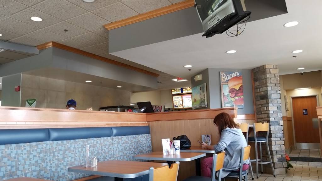 Culvers | restaurant | 4335 Peony Ln N, Plymouth, MN 55446, USA | 7634783575 OR +1 763-478-3575