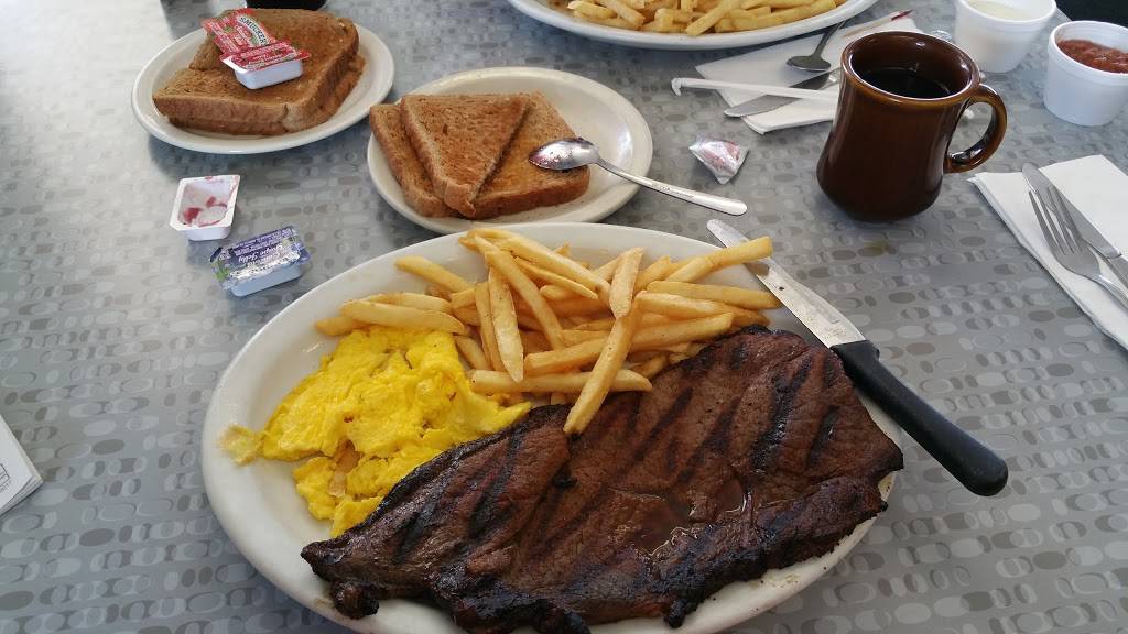 Riviera Family Restaurant | restaurant | 5633 Mission Boulevard, Riverside, CA 92509, USA | 9512749509 OR +1 951-274-9509