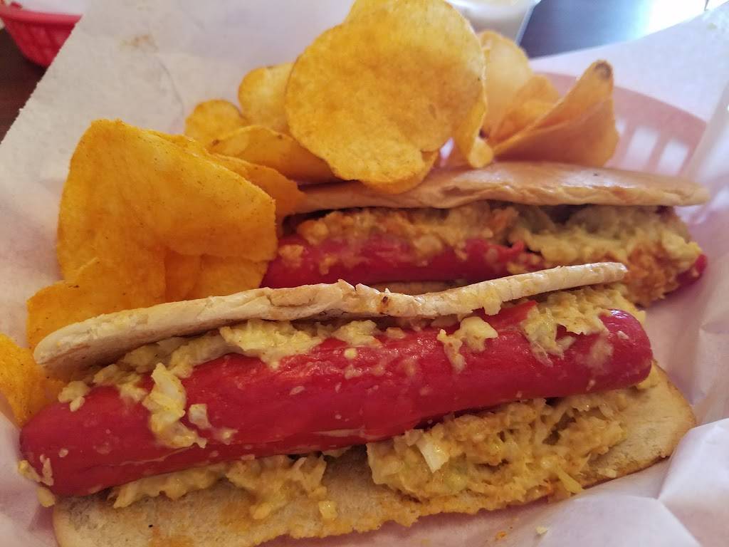 Brooks Barbecue | restaurant | 203 Union Ave, Muscle Shoals, AL 35661, USA | 2563811491 OR +1 256-381-1491