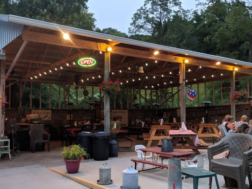 Winghaven Pizza Farm | restaurant | N18057 Grover Ln, Galesville, WI 54630, USA | 6085194228 OR +1 608-519-4228