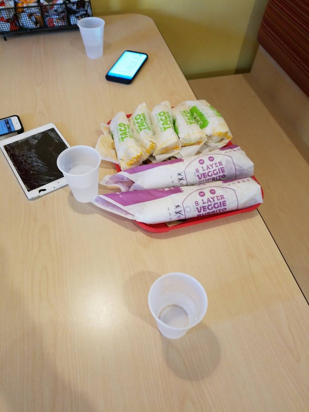 Del Taco | meal takeaway | 5197 E Los Angeles Ave, Simi Valley, CA 93063, USA | 8055277646 OR +1 805-527-7646