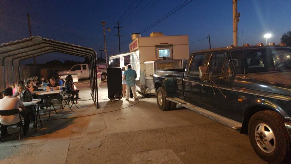 Tacos Cojumatlan | restaurant | 22000, 22018 E Manning Ave, Reedley, CA 93654, USA | 5597372602 OR +1 559-737-2602