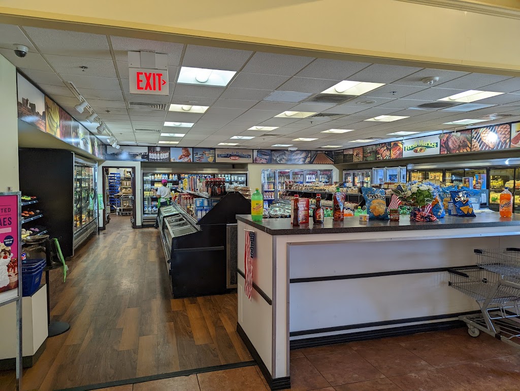 Braums Ice Cream & Dairy Store | restaurant | 201 N Seneca St, Wichita, KS 67203, USA | 3162650563 OR +1 316-265-0563