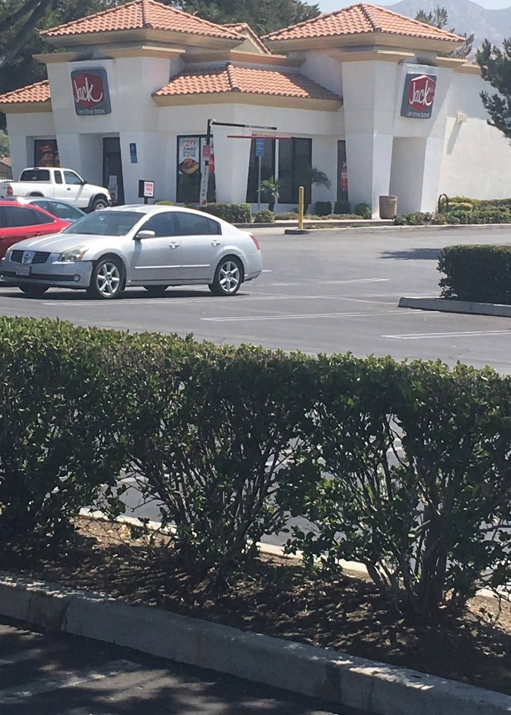 Jack in the Box | restaurant | 193 E 40th St, San Bernardino, CA 92404, USA | 9098836737 OR +1 909-883-6737