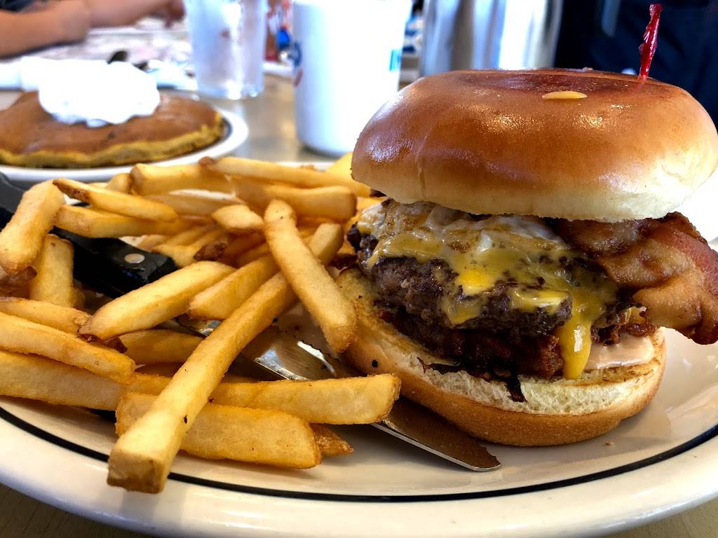 IHOP | restaurant | 297 S Randolph Ave, Brea, CA 92821, USA | 7149904467 OR +1 714-990-4467