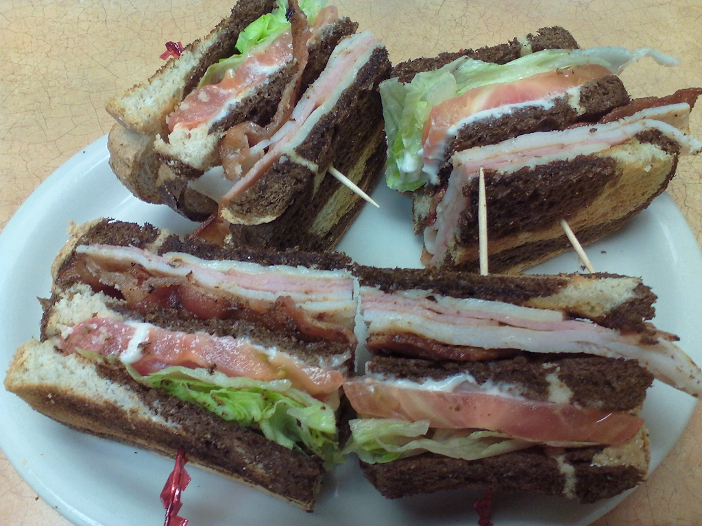 Rainbow Grill Hudsonville | restaurant | 4225 32nd Ave, Hudsonville, MI 49426, USA | 6168960033 OR +1 616-896-0033