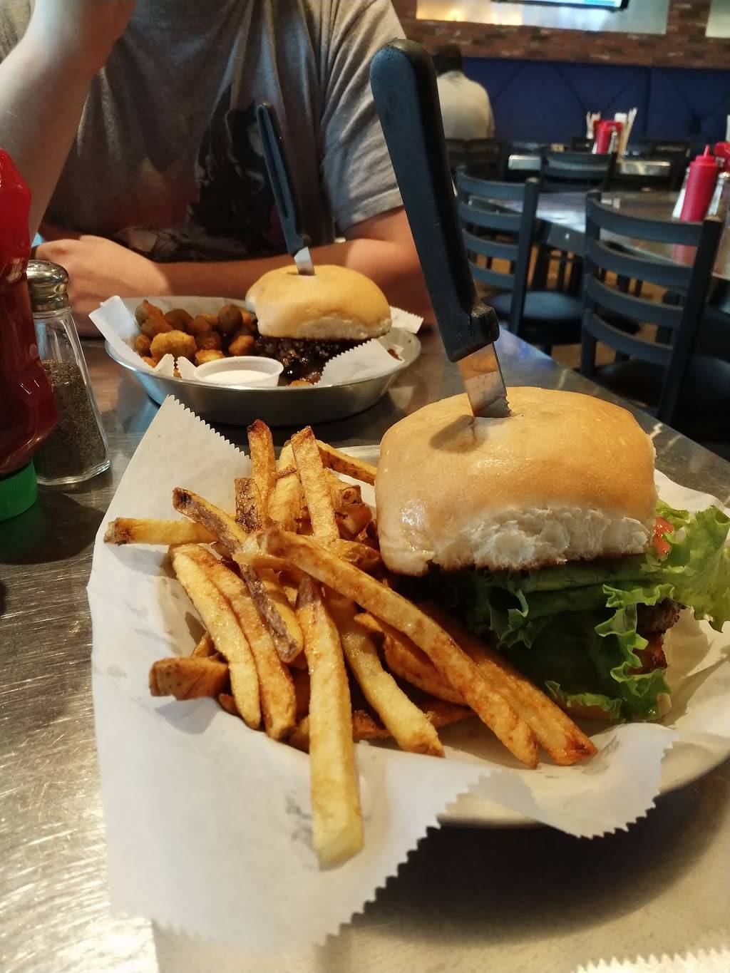 The Fixx | restaurant | 644 W Edmond Rd, Edmond, OK 73012, USA | 4052852311 OR +1 405-285-2311