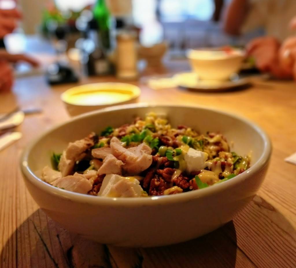 Le Pain Quotidien | restaurant | 81 Elm St, New Canaan, CT 06840, USA | 2039204143 OR +1 203-920-4143