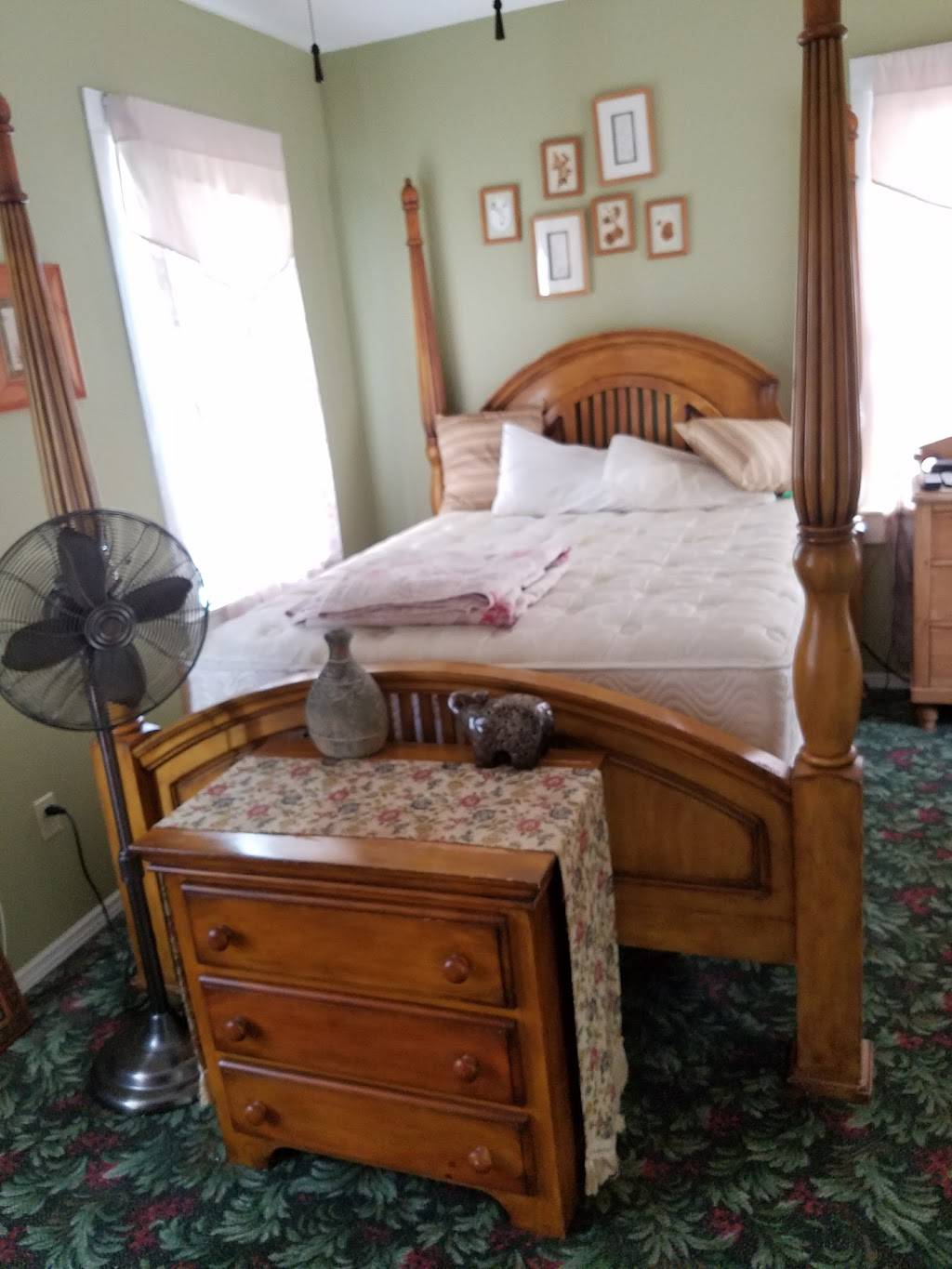 The August Seven Inn | restaurant | 1209 S Peninsula Dr, Daytona Beach, FL 32118, USA | 3862488420 OR +1 386-248-8420