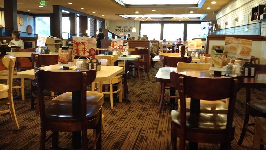 Village Inn | bakery | 395 W 120th Ave, Westminster, CO 80234, USA | 3034523774 OR +1 303-452-3774