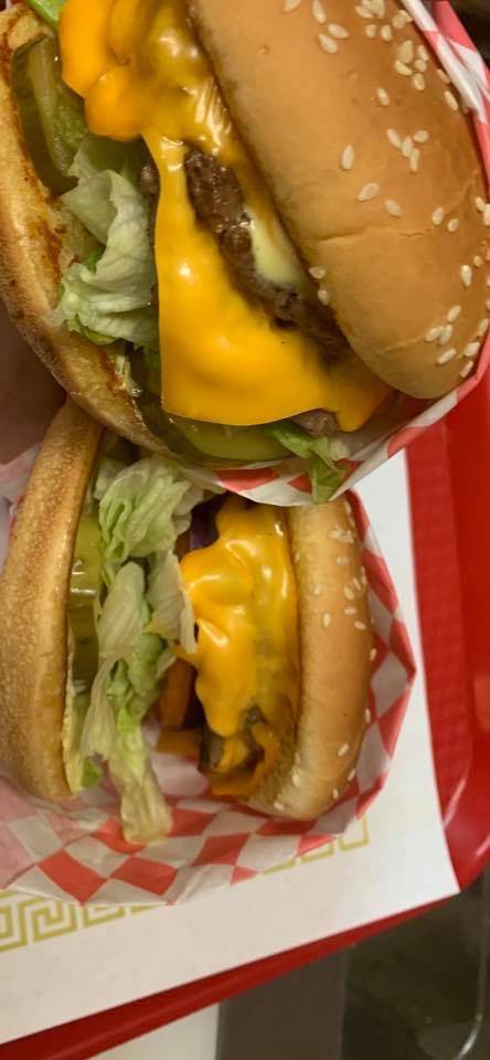 Adams Drive-In | restaurant | 617 E 7th St, Hanford, CA 93230, USA | 5595820500 OR +1 559-582-0500