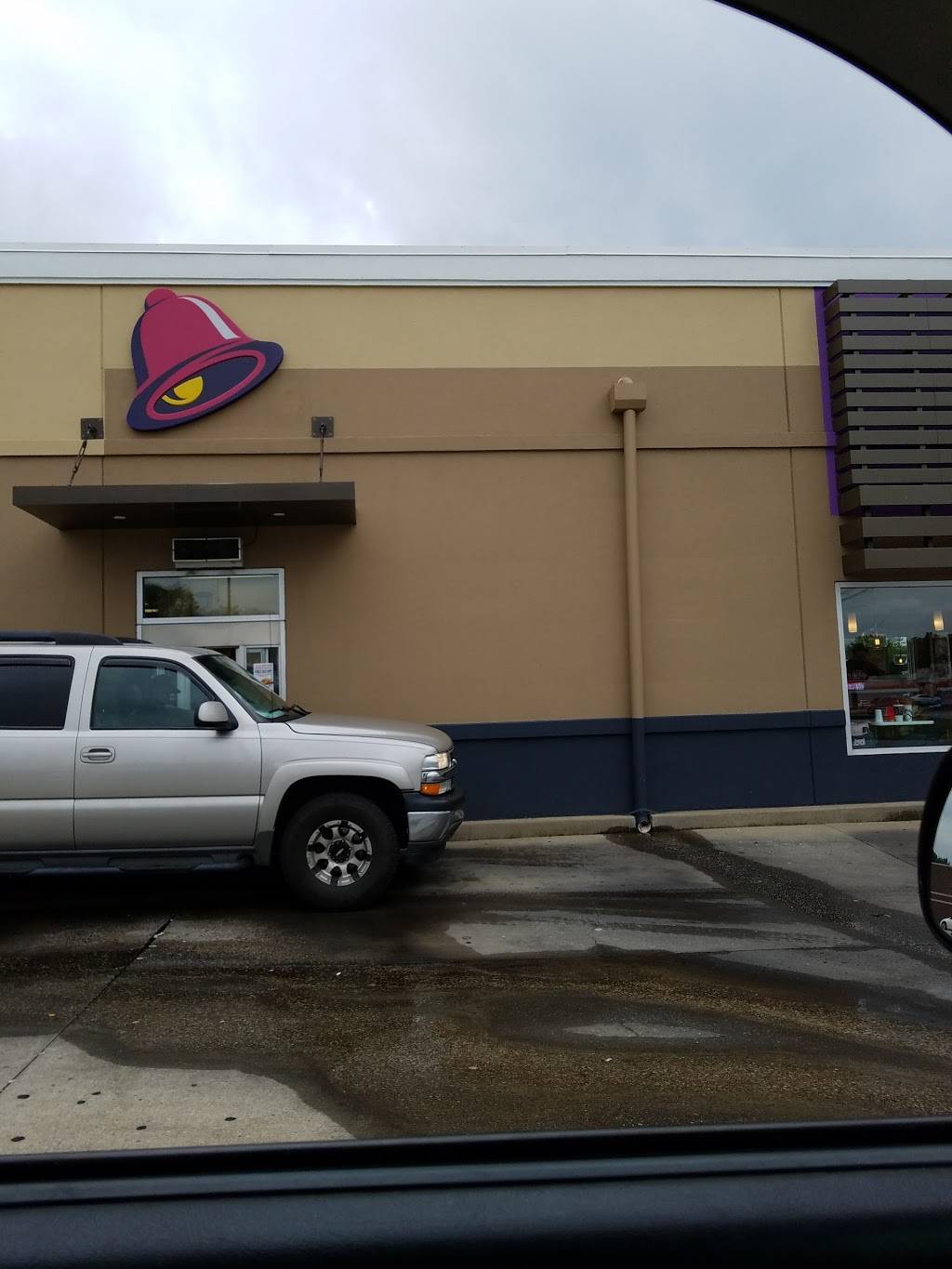 Taco Bell | meal takeaway | 780 W Main St, Lebanon, KY 40033, USA | 2706920000 OR +1 270-692-0000