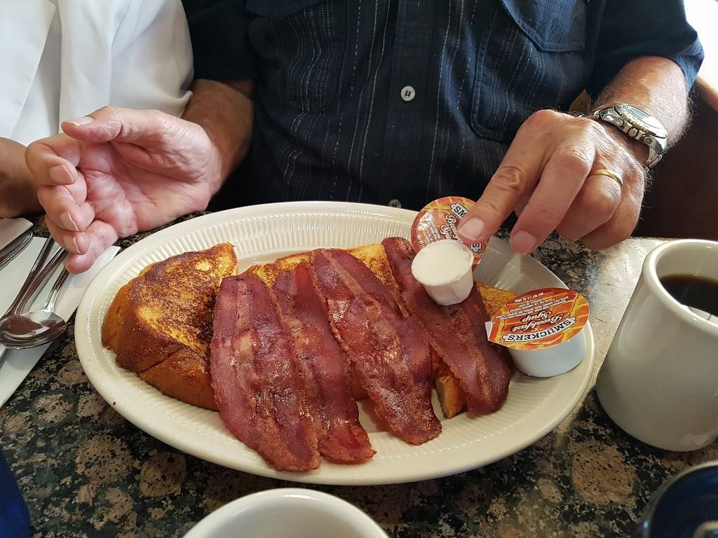 Dobbs Diner | restaurant | 444 Broadway, Dobbs Ferry, NY 10522, USA | 9146740850 OR +1 914-674-0850