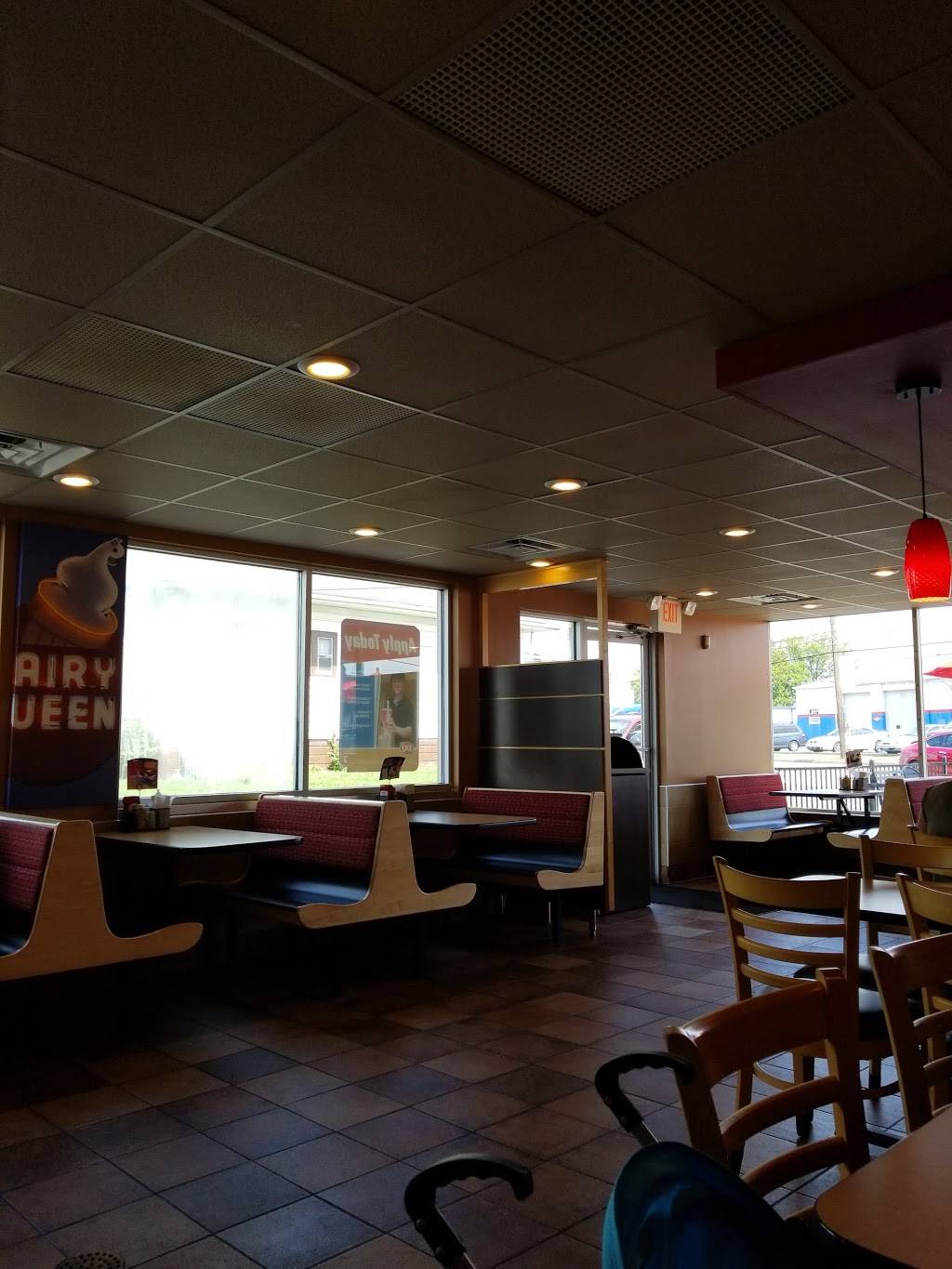 Dairy Queen Grill & Chill | restaurant | 705 E Main St, Brownsburg, IN 46112, USA | 3178524195 OR +1 317-852-4195