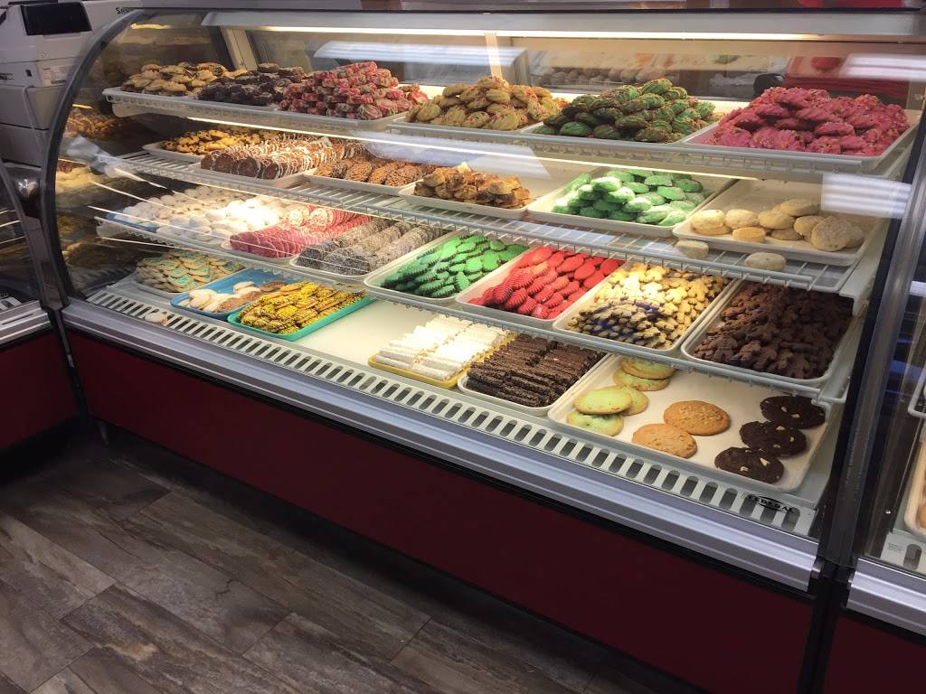 Piro’s Bakery & Pizzeria | bakery | 300 Merrimack St, Methuen, MA 01844, USA | 9786861872 OR +1 978-686-1872