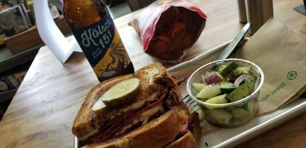 Town Kitchen & Provisions | restaurant | 309 N Bridge St, Bedford, VA 24523, USA | 5405860321 OR +1 540-586-0321