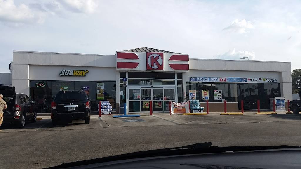 Circle K | meal takeaway | 2055 W C 48, Bushnell, FL 33513, USA | 3525681365 OR +1 352-568-1365