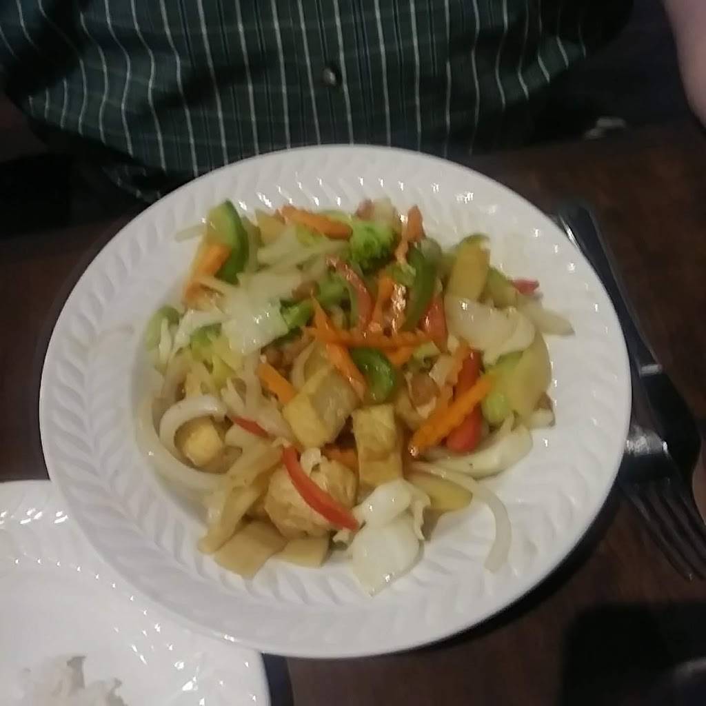 Sisters Thai Cafe | restaurant | 514 E State St, Rockford, IL 61104, USA | 7797743927 OR +1 779-774-3927