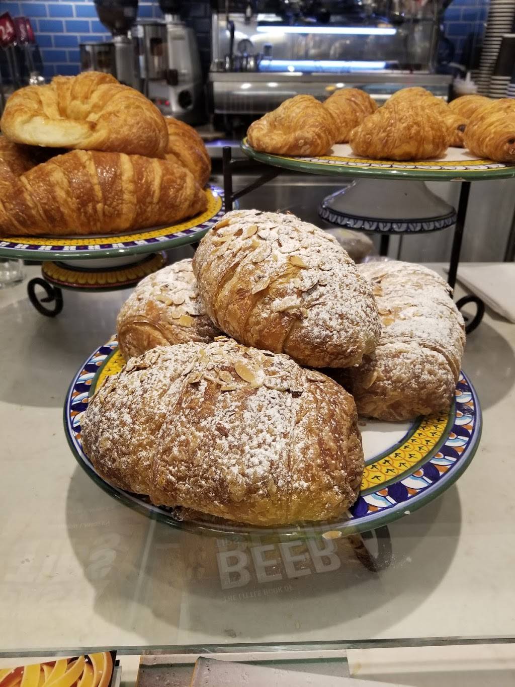 Via Umbria | cafe | 1525 Wisconsin Ave NW, Washington, DC 20007, USA | 2023333904 OR +1 202-333-3904