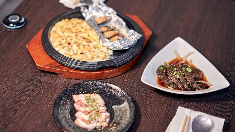 Sushi by chambada | restaurant | 201 N Western Ave, Los Angeles, CA 90004, USA | 3236457668 OR +1 323-645-7668