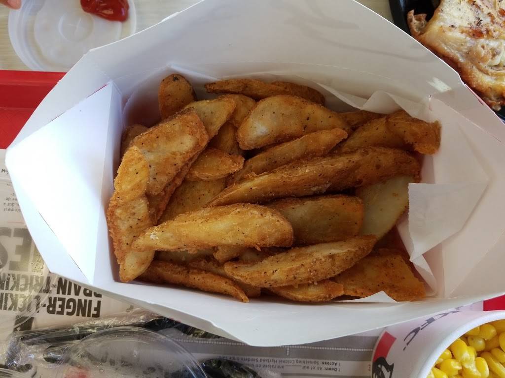 KFC | restaurant | 40 Princeton Hightstown Rd, East Windsor, NJ 08520, USA | 6094260709 OR +1 609-426-0709