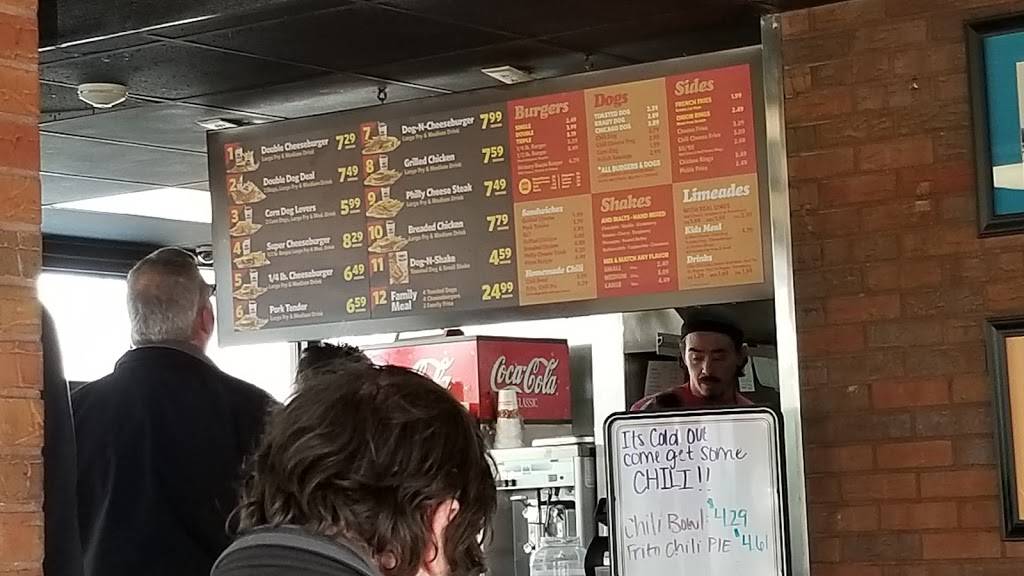 Dog-N-Shake | restaurant | 1640 S Hillside St, Wichita, KS 67211, USA | 3166856631 OR +1 316-685-6631