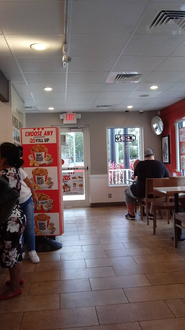 KFC | restaurant | 4720 Broadway Ave, West Palm Beach, FL 33407, USA | 5618486211 OR +1 561-848-6211