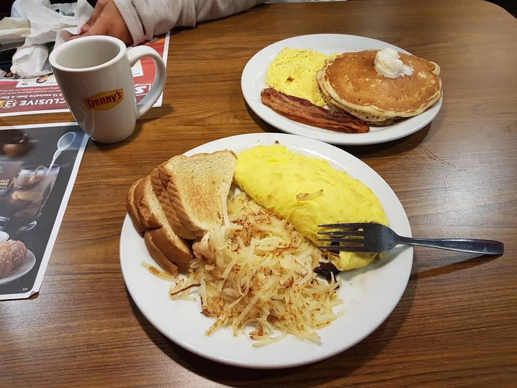 Dennys | restaurant | 47 Industrial Hwy, Essington, PA 19029, USA | 6105211077 OR +1 610-521-1077
