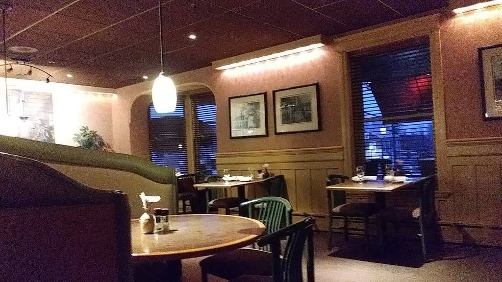 Altland House Grill & Pub | restaurant | 1 Center Square #100, Abbottstown, PA 17301, USA | 7172599535 OR +1 717-259-9535