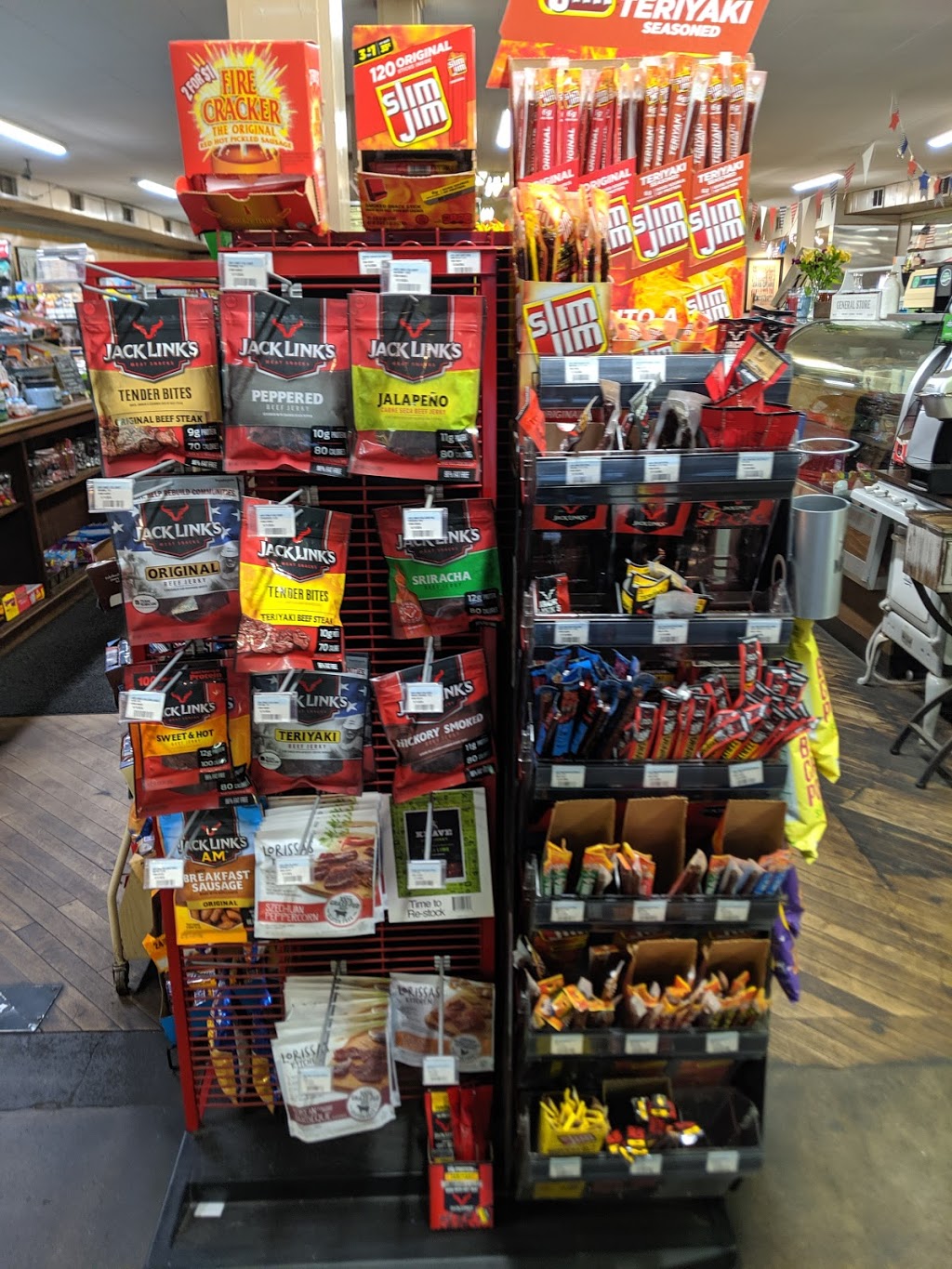 Spors General Store | restaurant | 22 W Broad St, Trumbauersville, PA 18970, USA | 2155366754 OR +1 215-536-6754