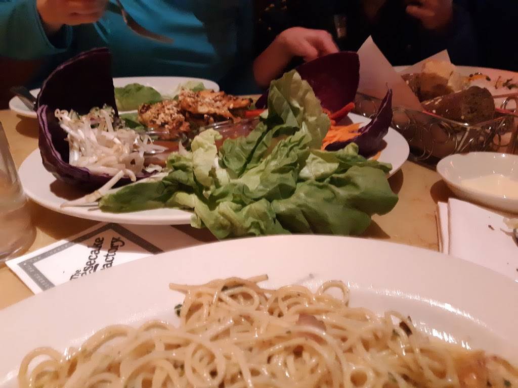 The Cheesecake Factory | restaurant | 3000 184th St SW, Lynnwood, WA 98037, USA | 4254121376 OR +1 425-412-1376