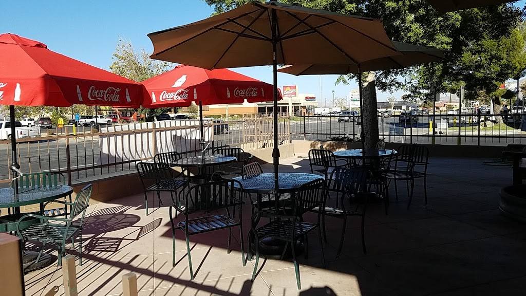 La Casita Cafe | restaurant | 17289 Main St, Hesperia, CA 92345, USA | 7602442242 OR +1 760-244-2242