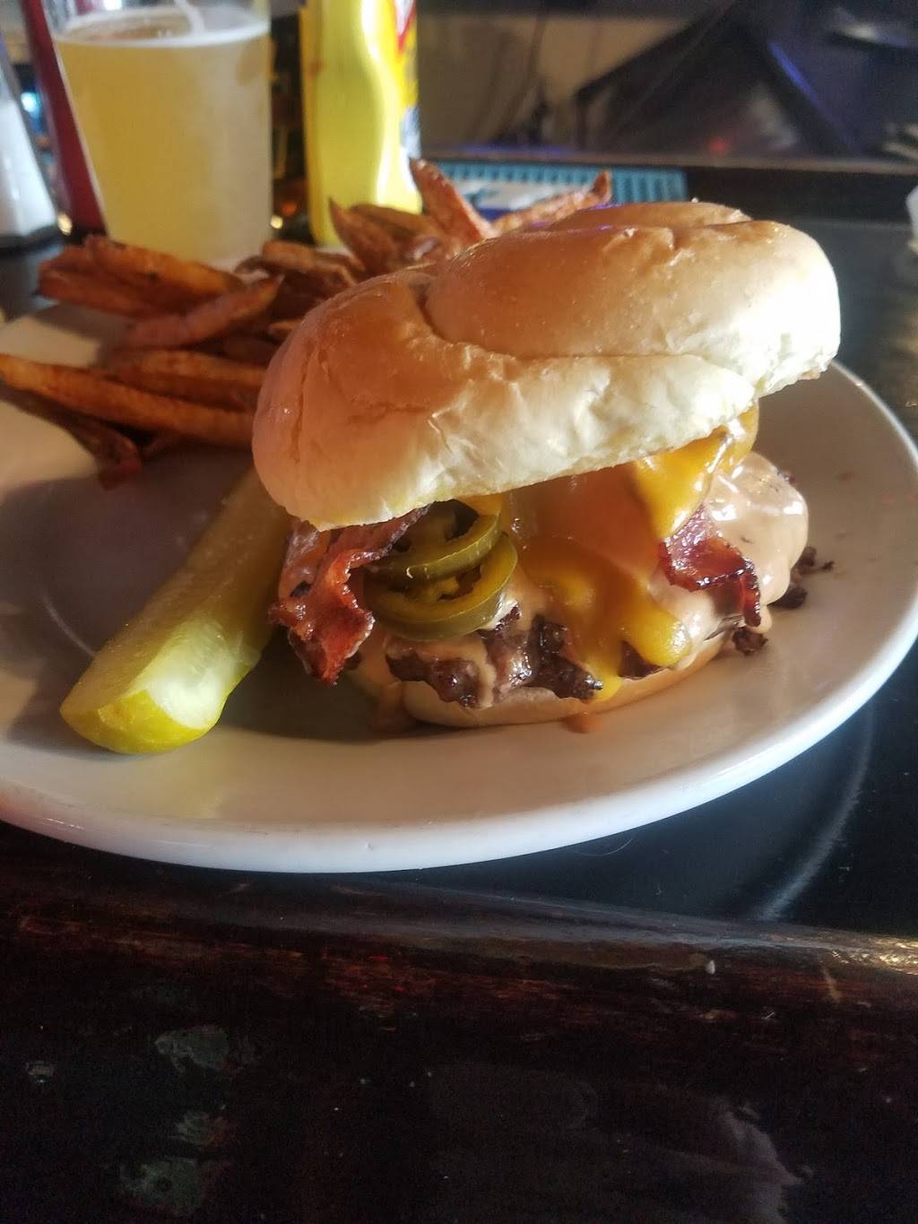 Firehouse Grill | restaurant | 122 N Reed Ave, Malvern, OH 44644, USA | 3308631939 OR +1 330-863-1939