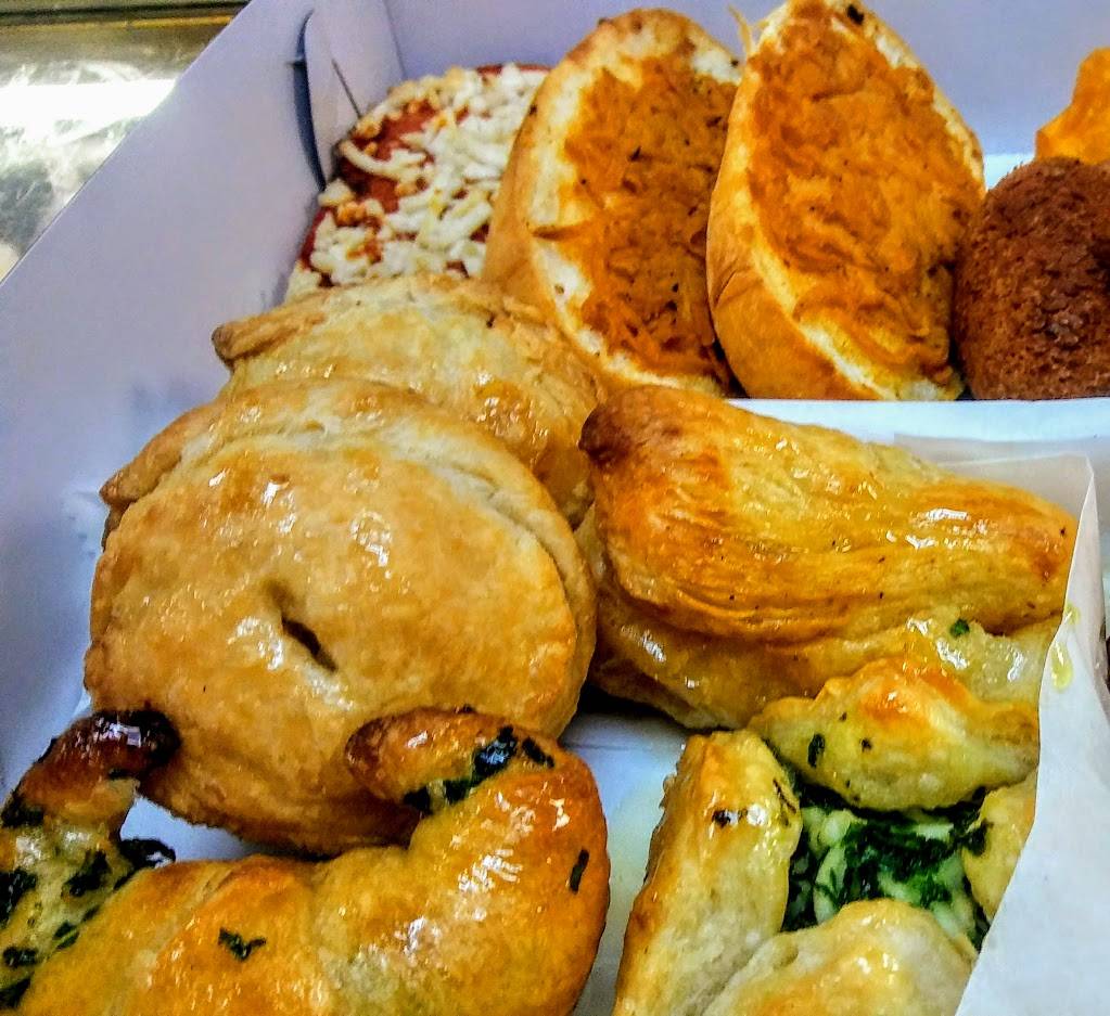 El Tejadito Bakery | restaurant | 5691 SW 137th Ave, Miami, FL 33183, USA | 3053826588 OR +1 305-382-6588